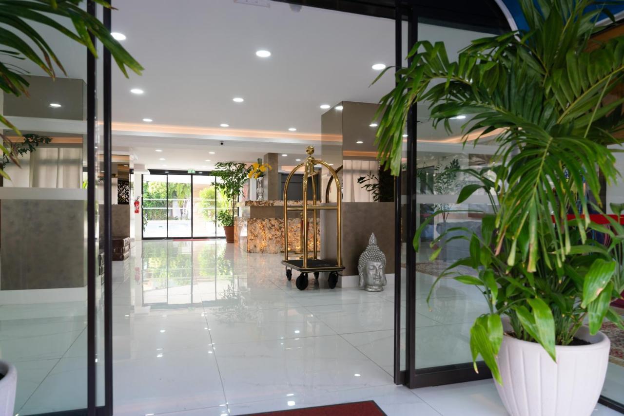 Ibis Styles Cayenne Centre Amazonia Hotel Exterior photo